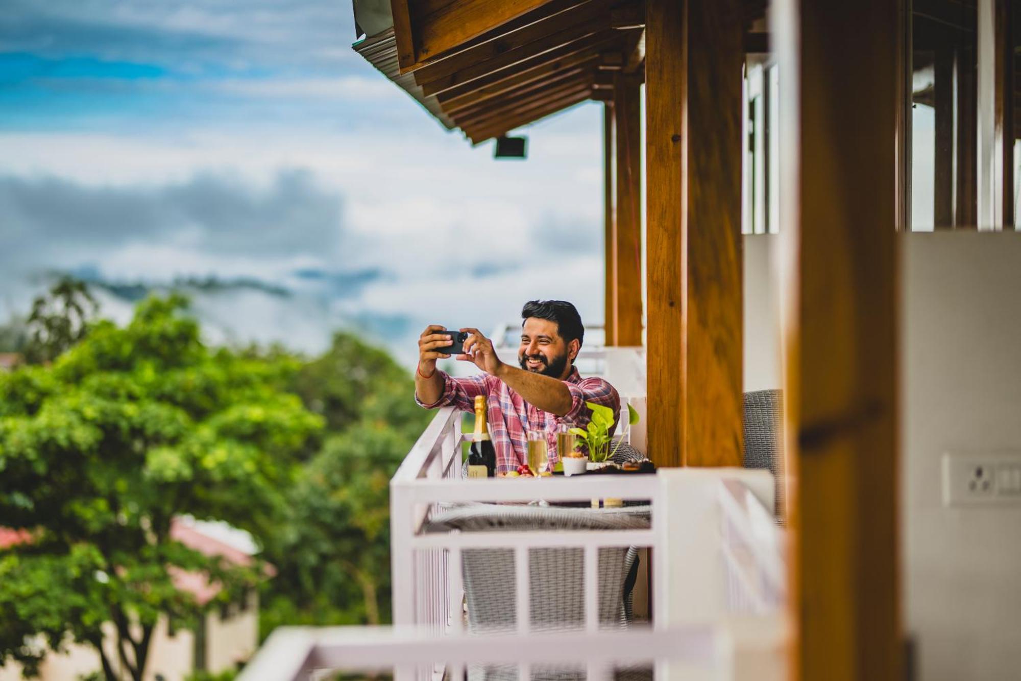 Navya Stays Bhīm Tāl Buitenkant foto